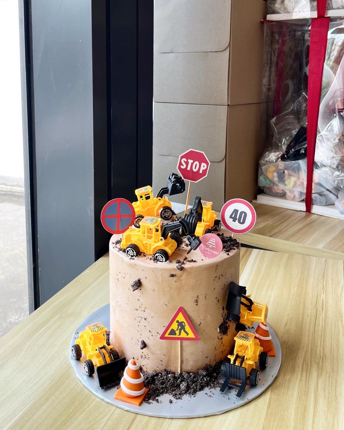 Construction Cake 2