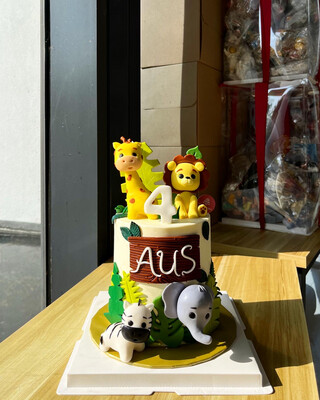 Animal Safari Jungle Cake 13