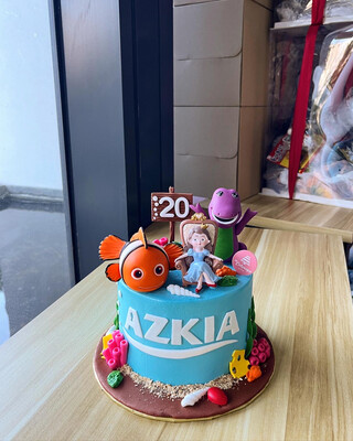 Animal Fish Nemo Barney Queen Cake