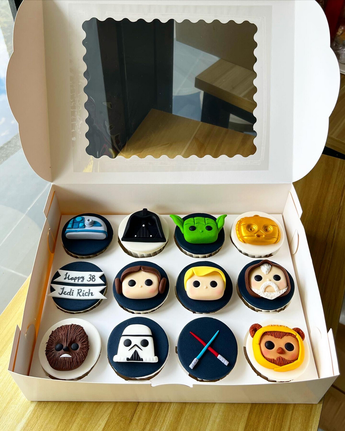 Star Wars Cupcake 1