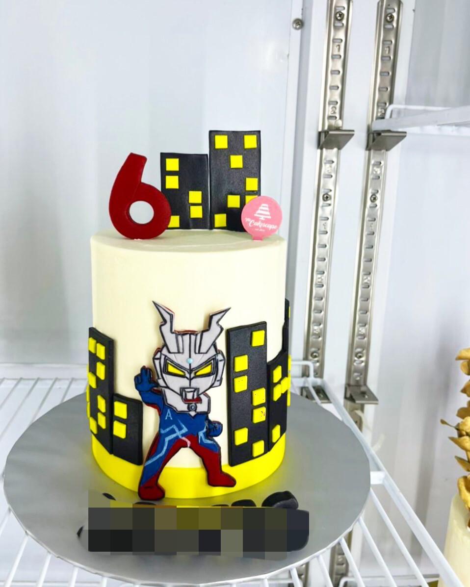 Ultraman Cake 1