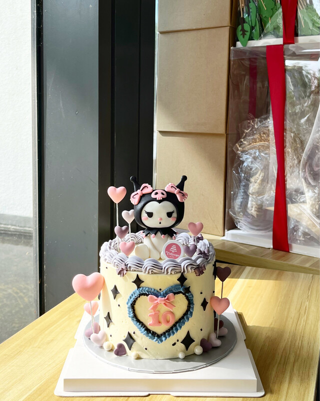 Sanrio - Kuromi Cake 1
