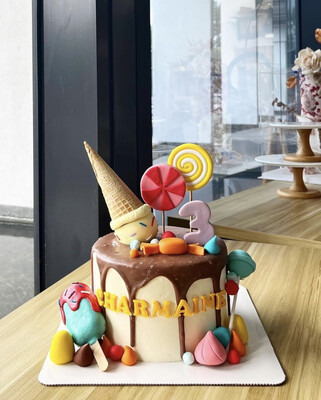 Wonderland Sweet Tooth Candy Cake 3