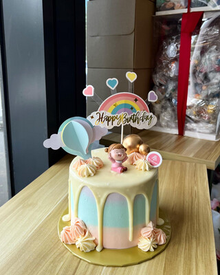 Baby Fullmoon 23 Cake