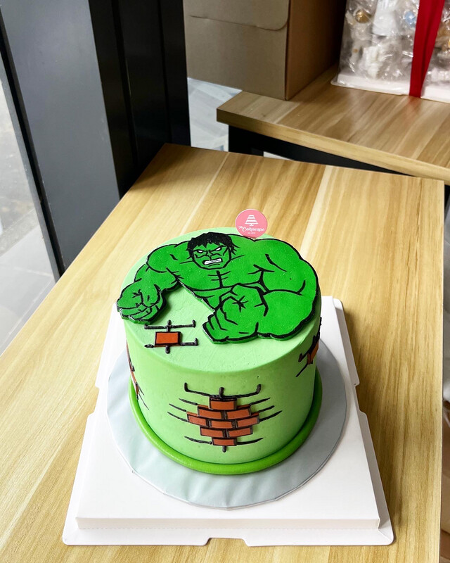 Marvel Avengers Superhero Cake 14 The Hulk Marvel Avengers Superhero Cake 14 The Hulk