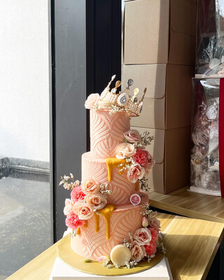 Camillia in 2 Or 3 Tiers Cake