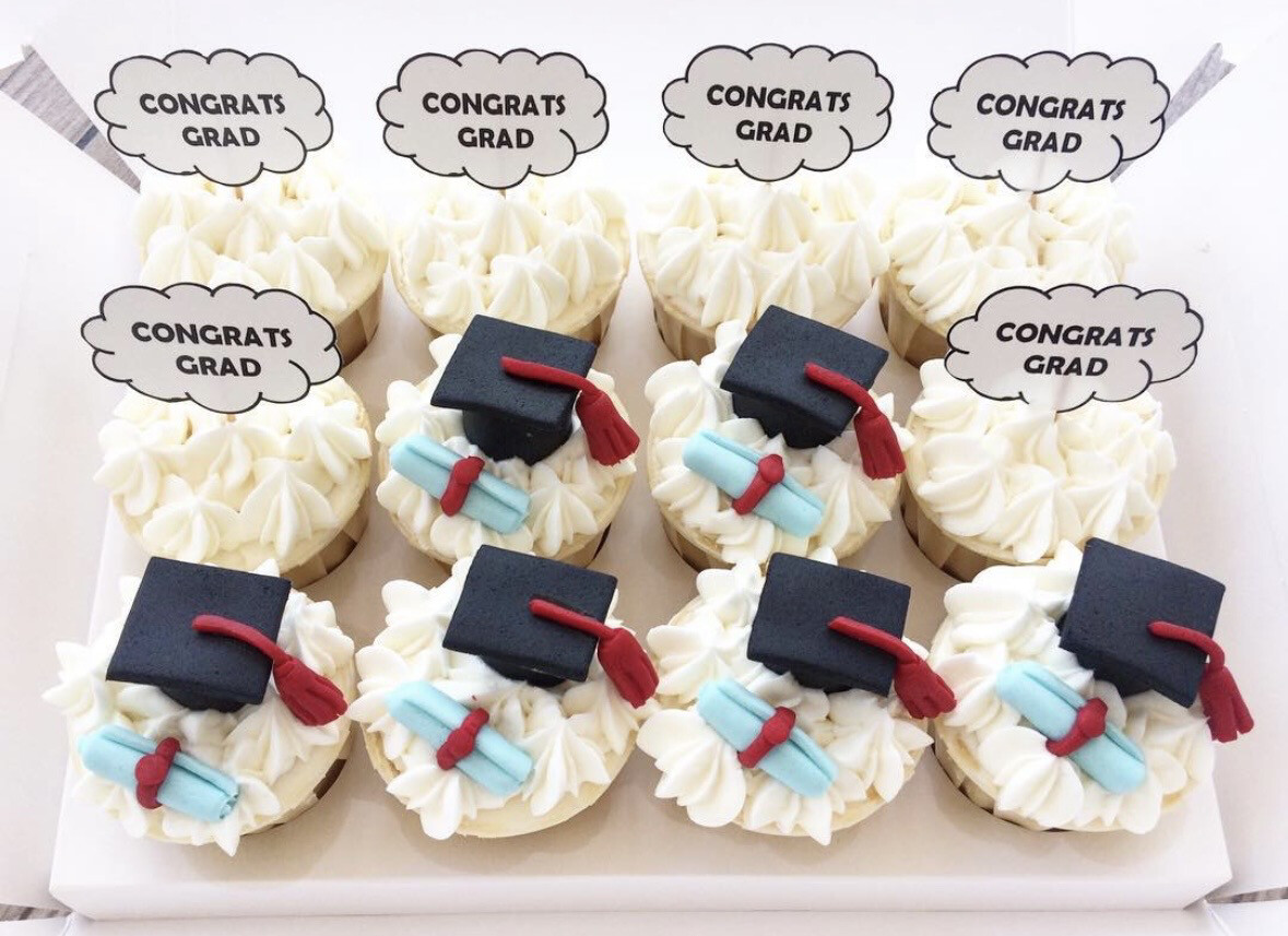 Graduation Cupcake 2