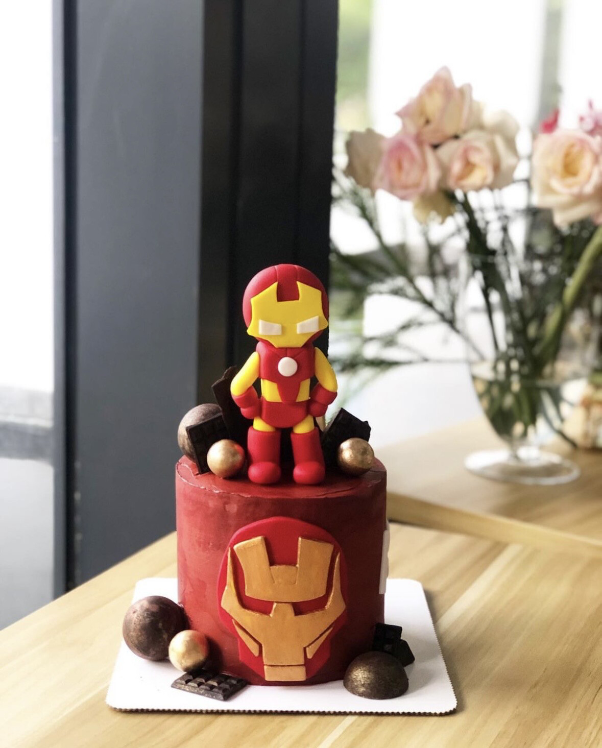 Marvel Avengers Superhero Cake 17 Iron Man