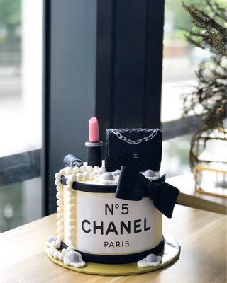 Brand - Chanel Bag Cake 7