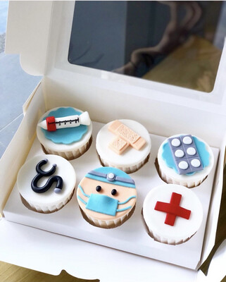 I’m Doctor Nurse Cupcakes 1