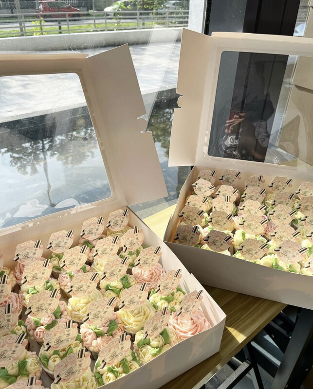 Corporate Cupcakes - Olay