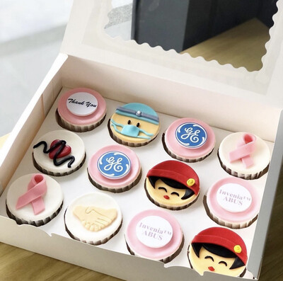 Corporate Cupcakes - I’m Doctor Nurse 1