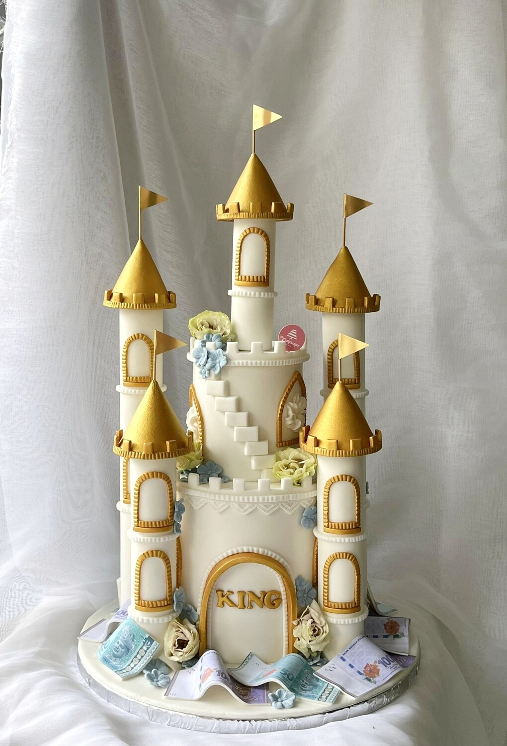 Disney - Castle Cake 4 - King