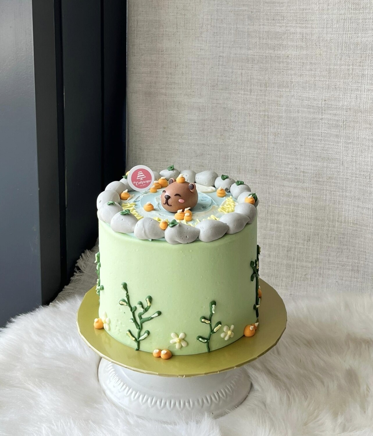 Capybara Cake