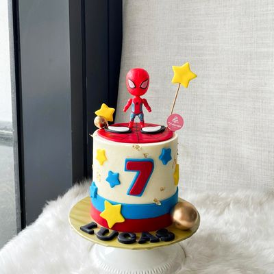 Marvel Avengers Superhero Cake 20 Spiderman