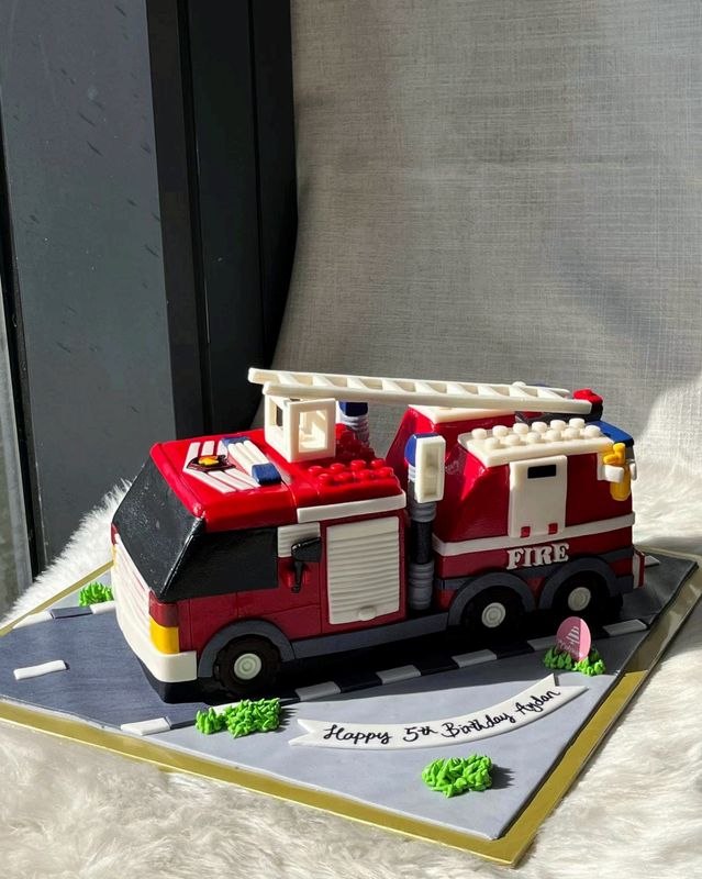 Lego Fire Truck Cake 3D Lego Fire Truck Cake 3D