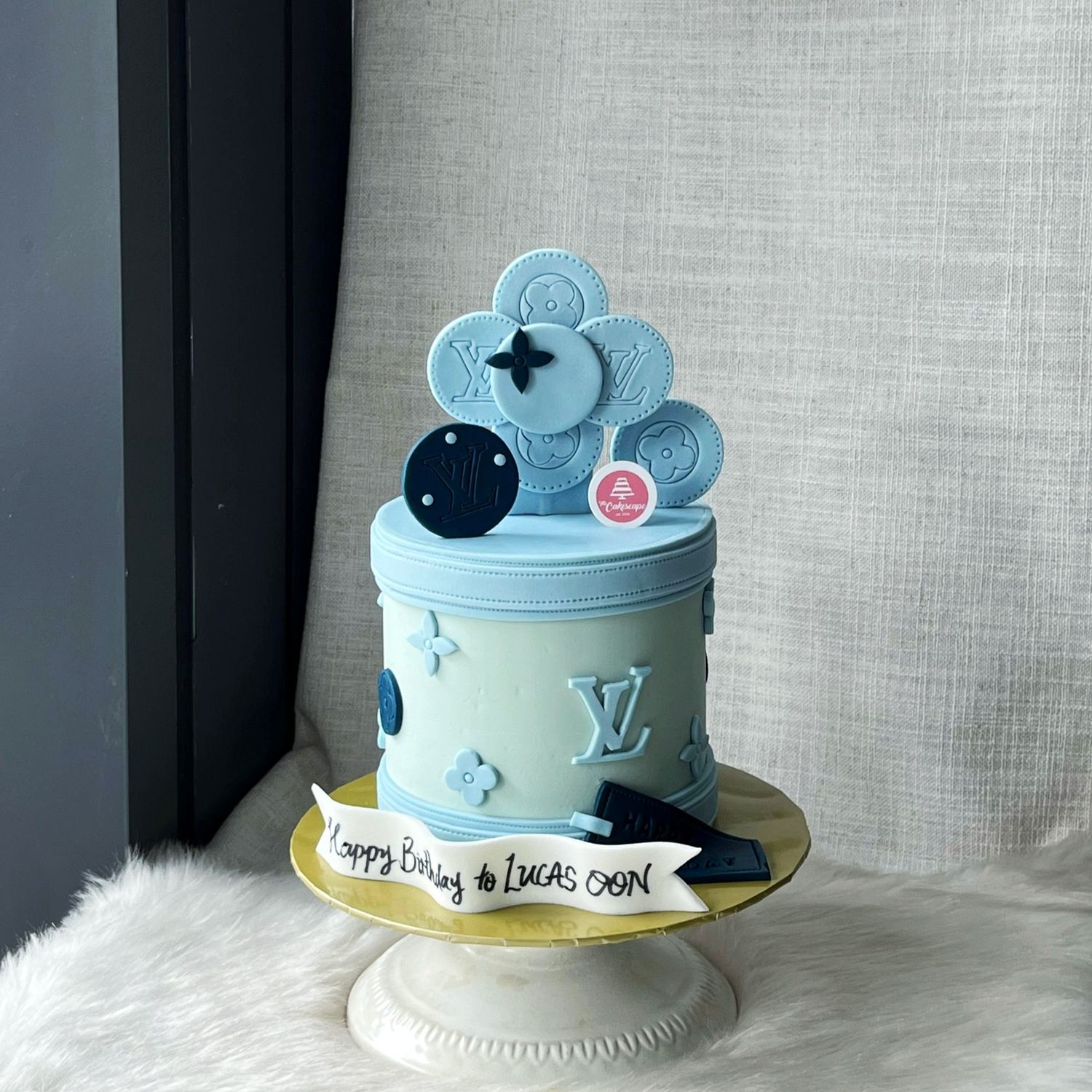 Brand - LV Louis Vuitton Cake 4
