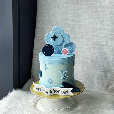 Brand - LV Louis Vuitton Cake 4