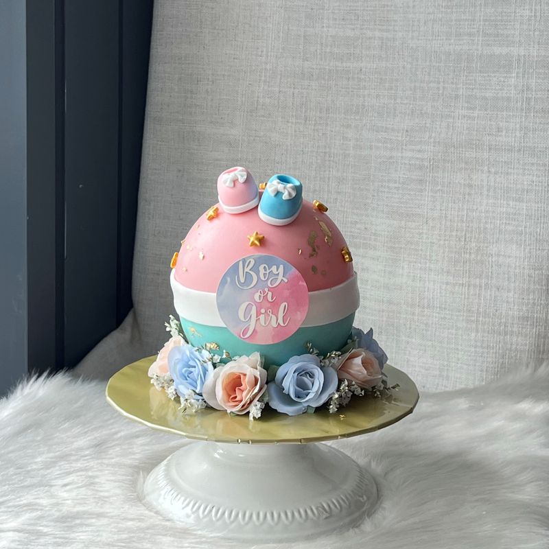 Pinata / Piñata Cake Knock Ball Gender Reveal