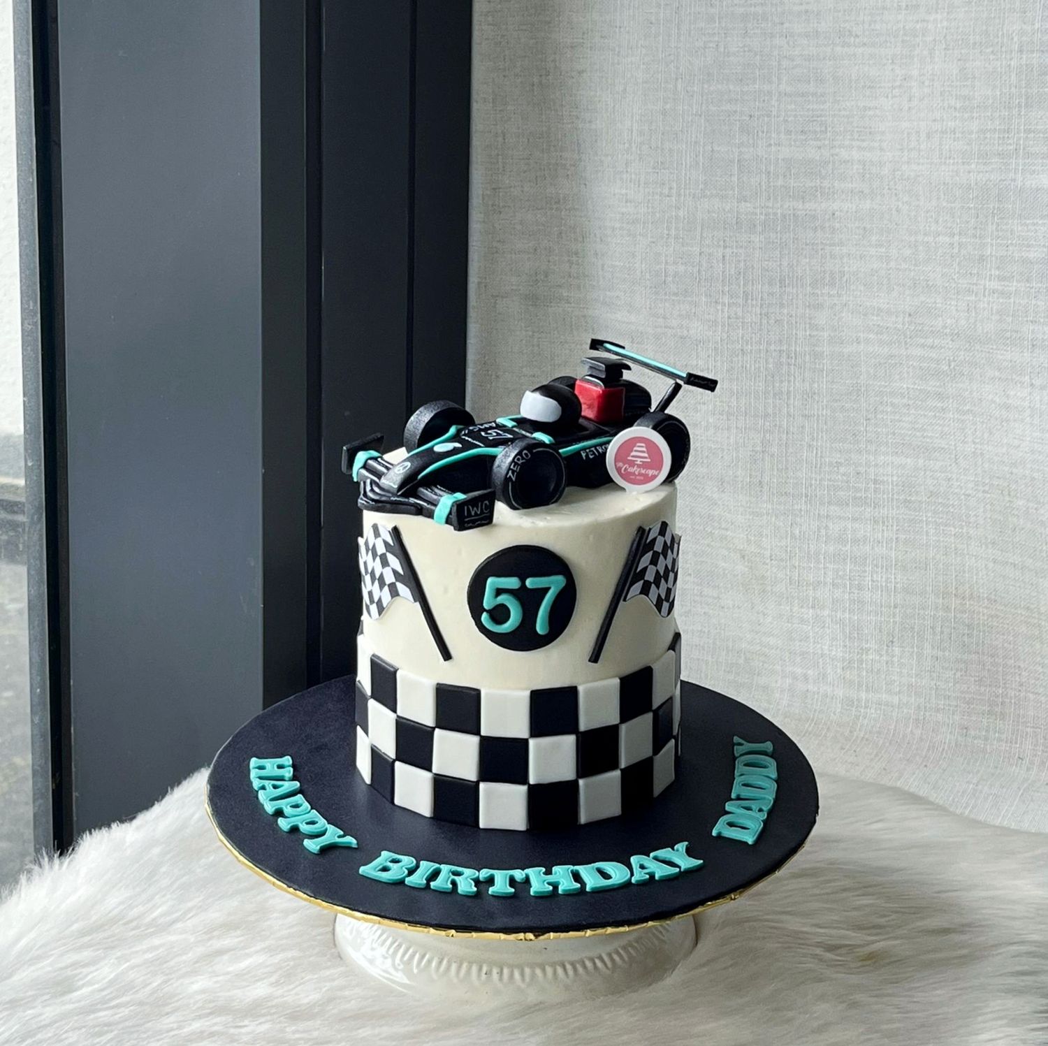 Car Cake - F1 Ferrari 8 - Petronas