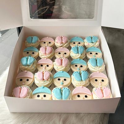 Gender Reveal Cupcake 1