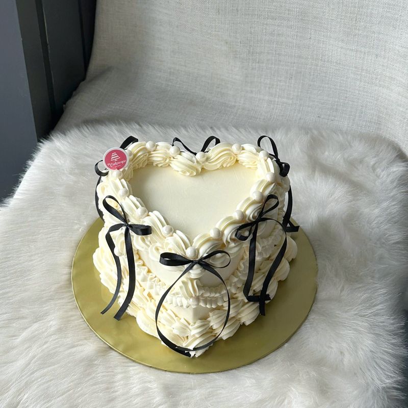 English Vintage Cake 9