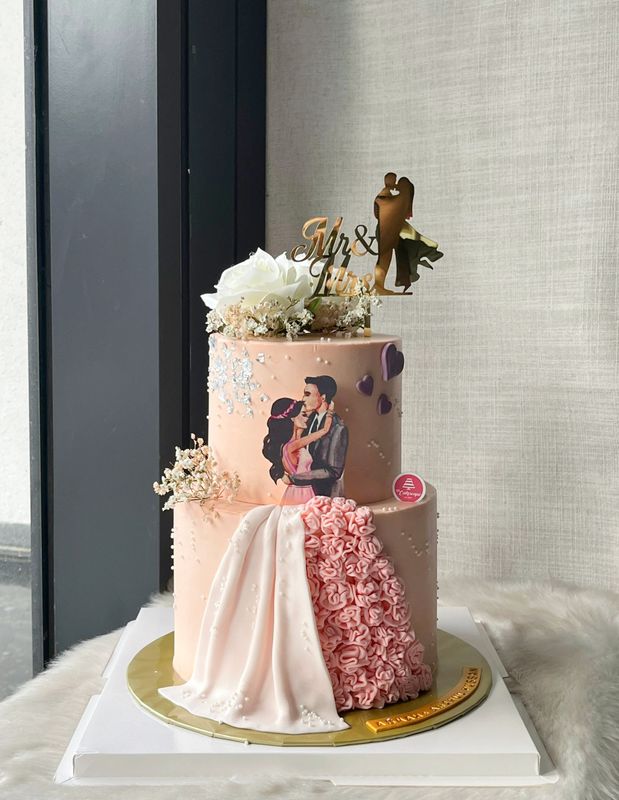 Wedding Couple 3 in 2 Tiers Wedding Couple 3 in 2 Tiers