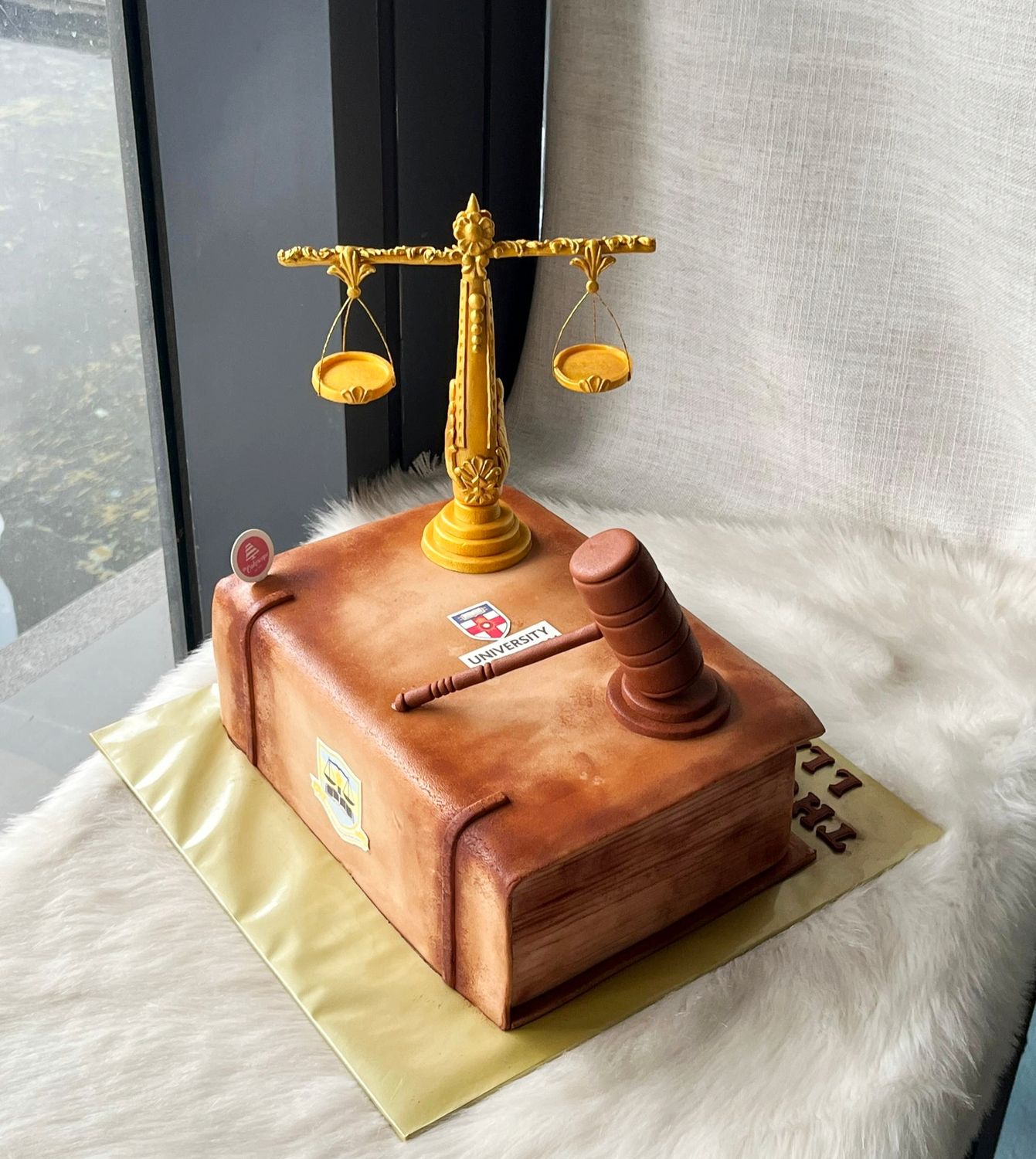 Graduation - Law Lawyer Book Cake 2