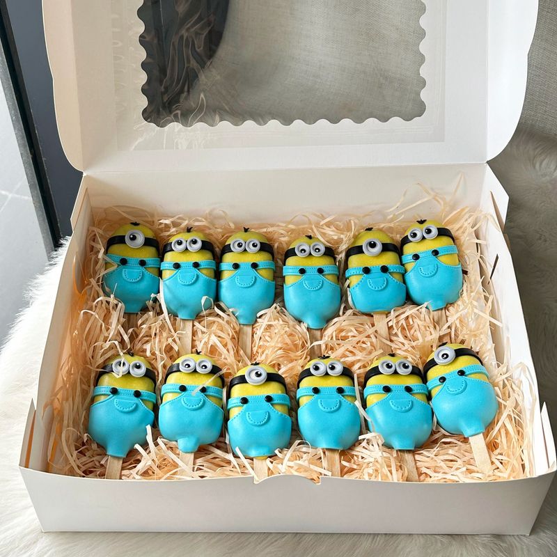 Minion Cakesicles