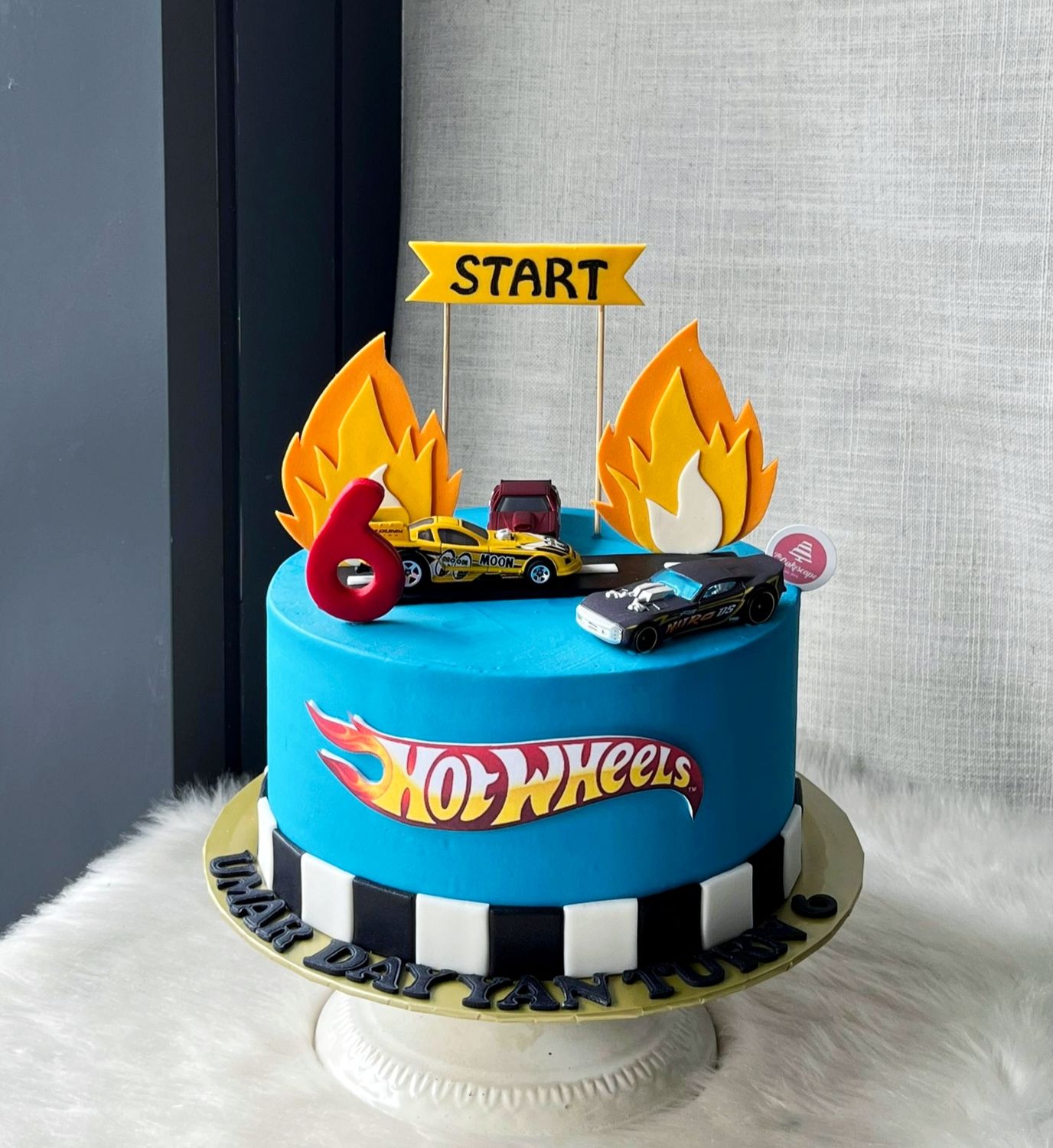 Car Cake - Hot Wheels 5