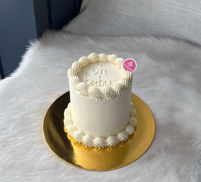 Pregnancy Mom To Be Baby Gender Reveal Cake 11