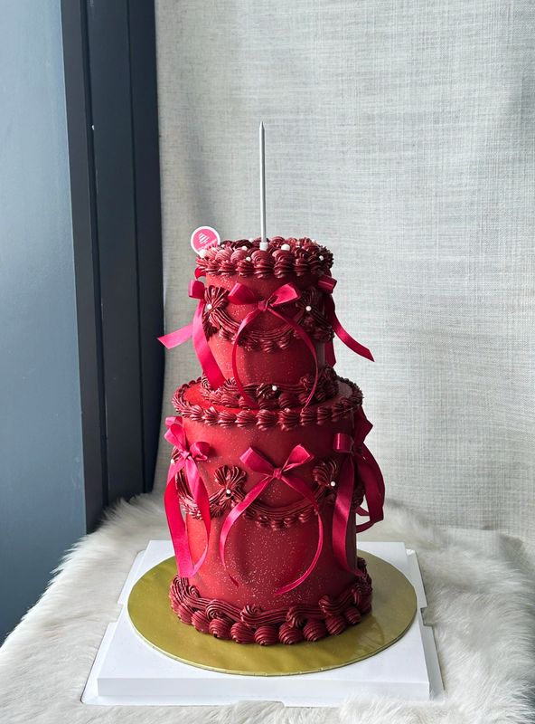 Maroon Red English Vintage Cake in 2 or 3tiers