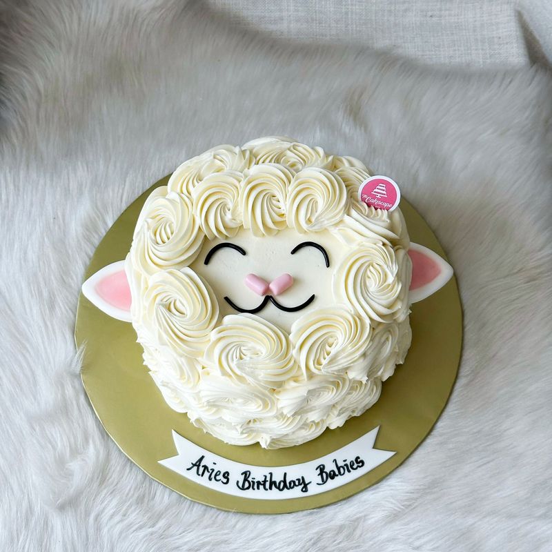 Animal Goat / Sheep Cake 1