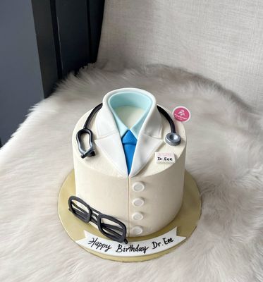 I&#39;m A Doctor / Nurse Cake 4