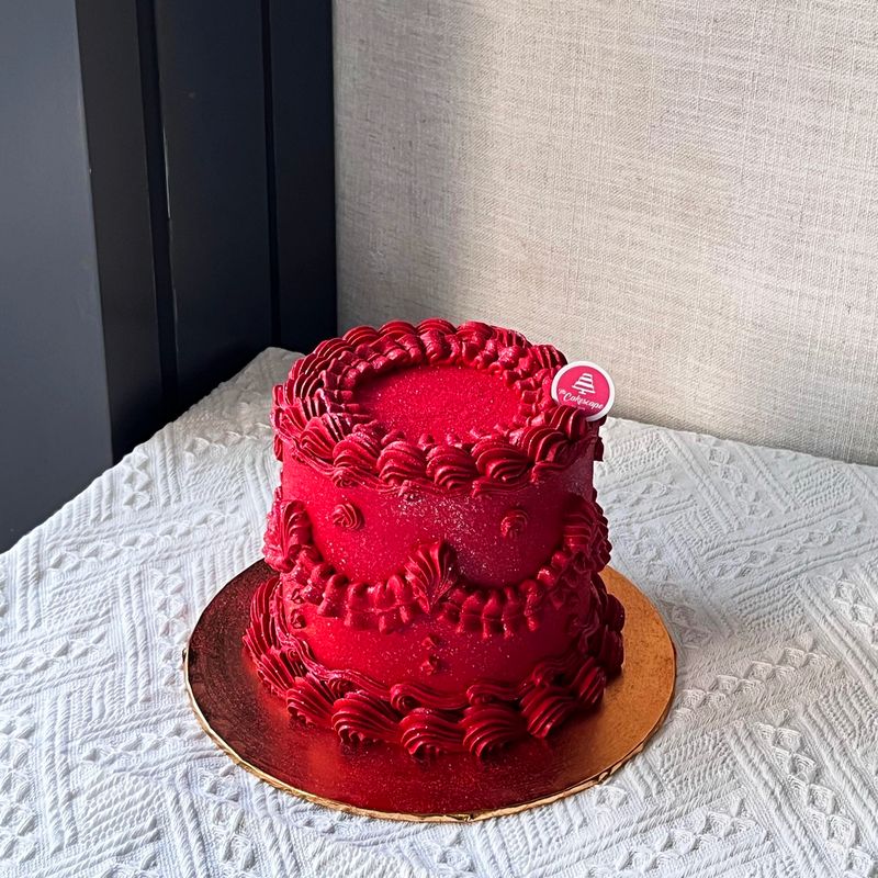 Red Glitter Vintage Cake - Round
