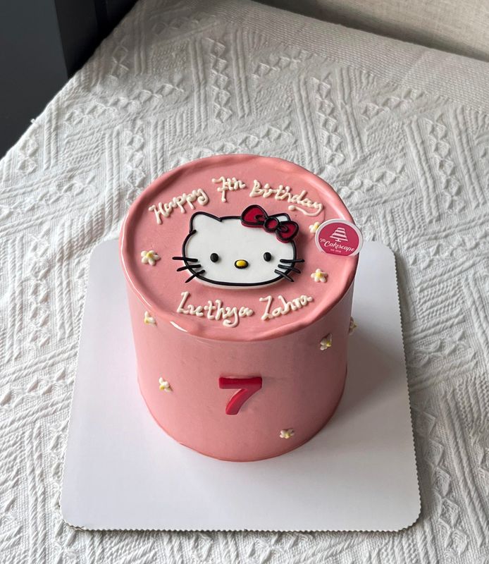 Sanrio - Hello Kitty Cake 7