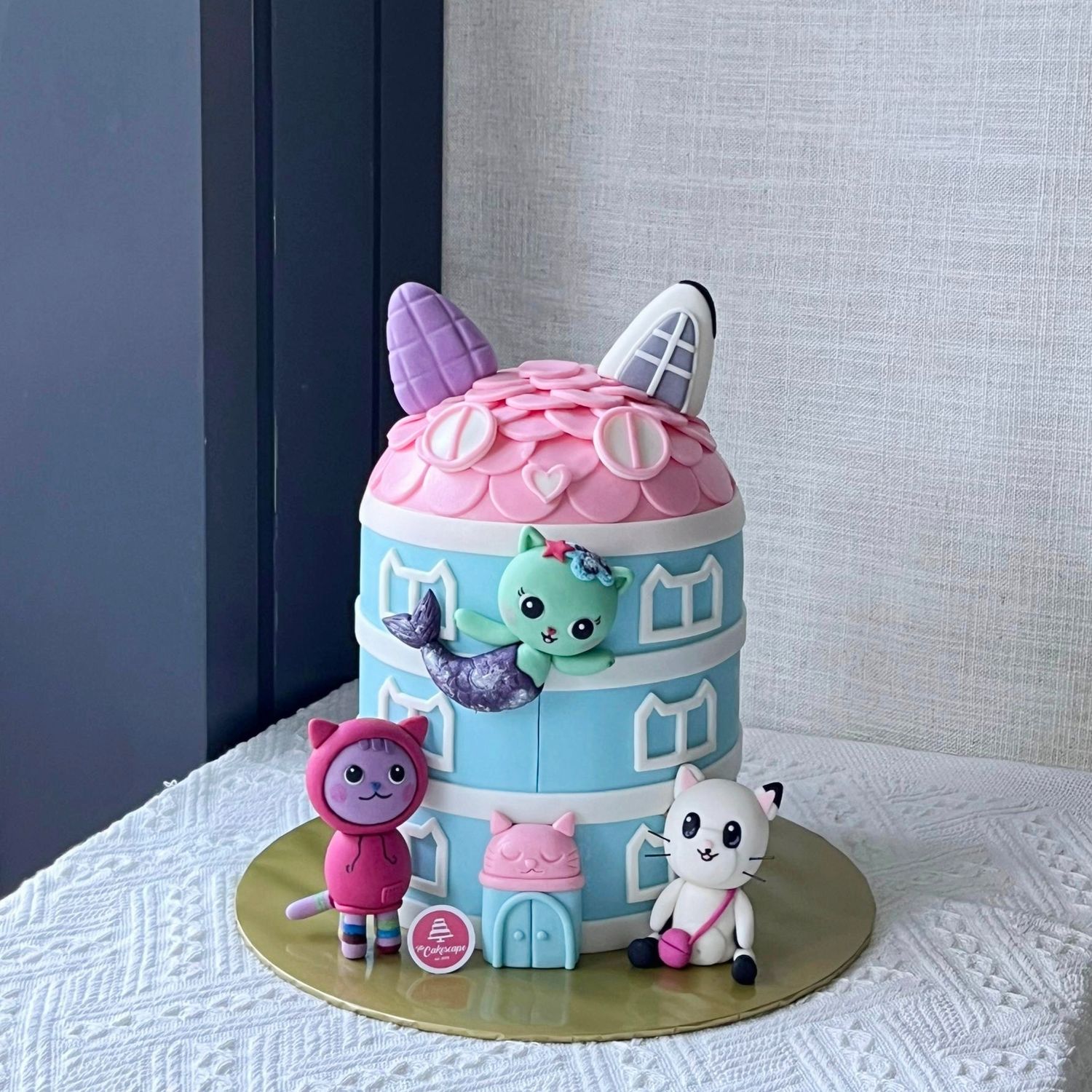 Gabby&#39;s Dollhouse Cake
