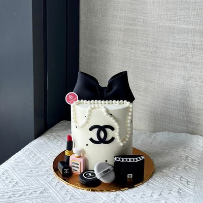 Brand - Chanel Bag Cake 8