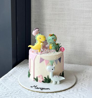 Dinosaur Cake 12