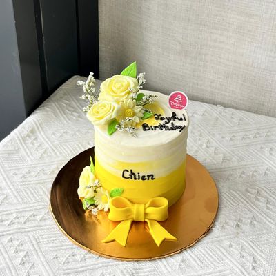 Sunny Blossom Cake