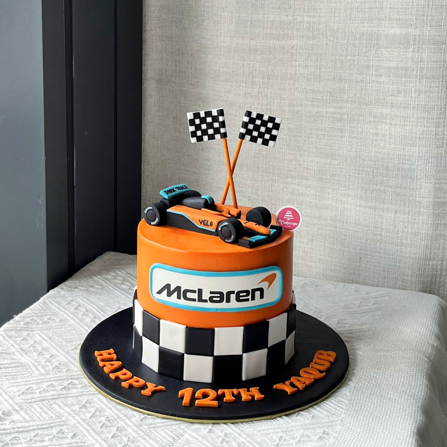 Car Cake - Mc Laren Cake 2