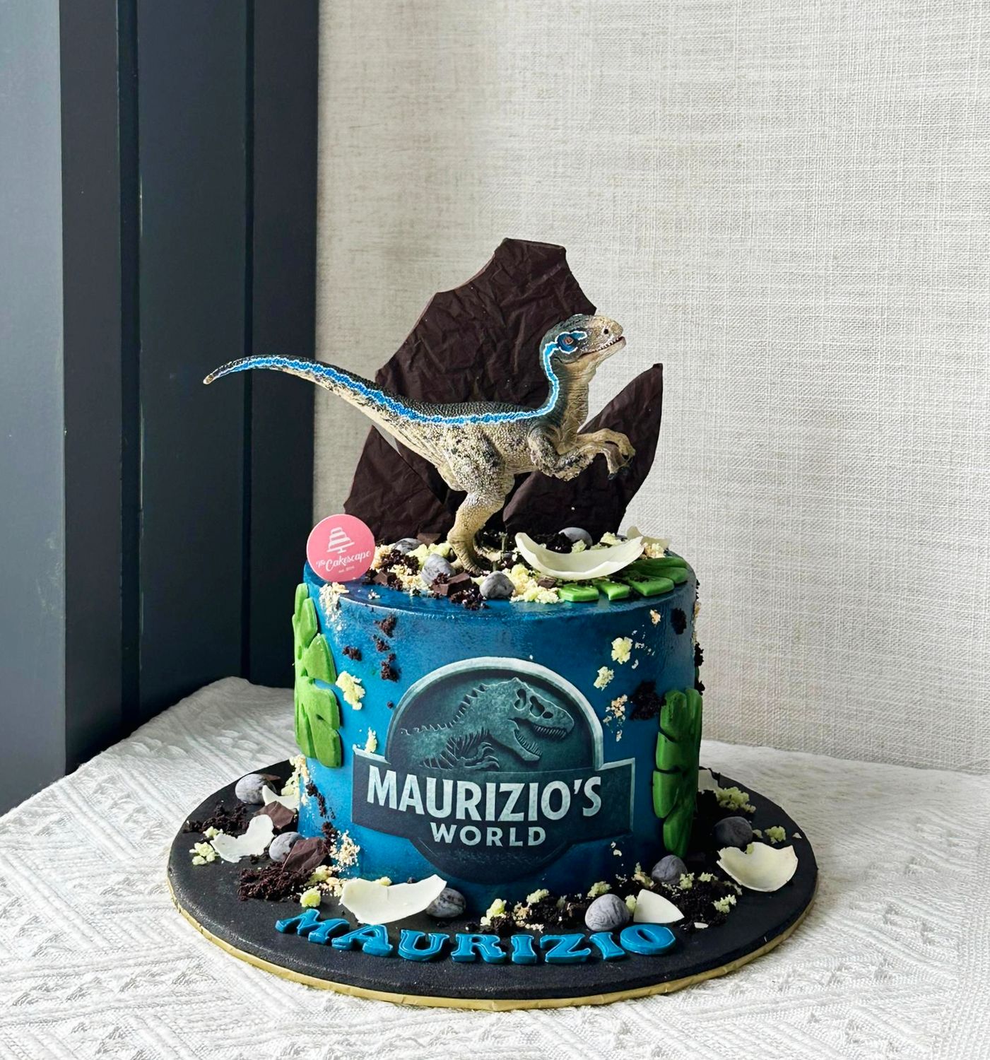 Dinosaur Cake 13 - Jurassic World