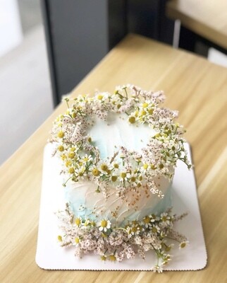 Chamomile Crowning Cake