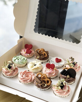 Mix Decoration Cupcakes 