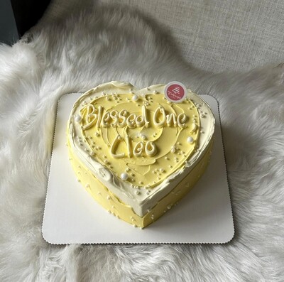 Korean Ins Minimalist Heart Cake 3