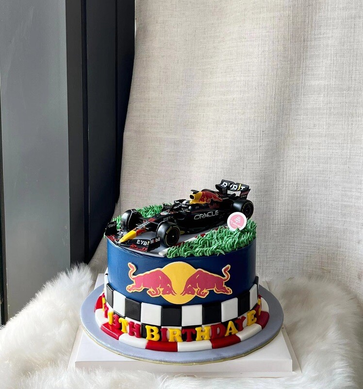 Car Cake - Red Bull Race Car Car Cake - Red Bull Race Car