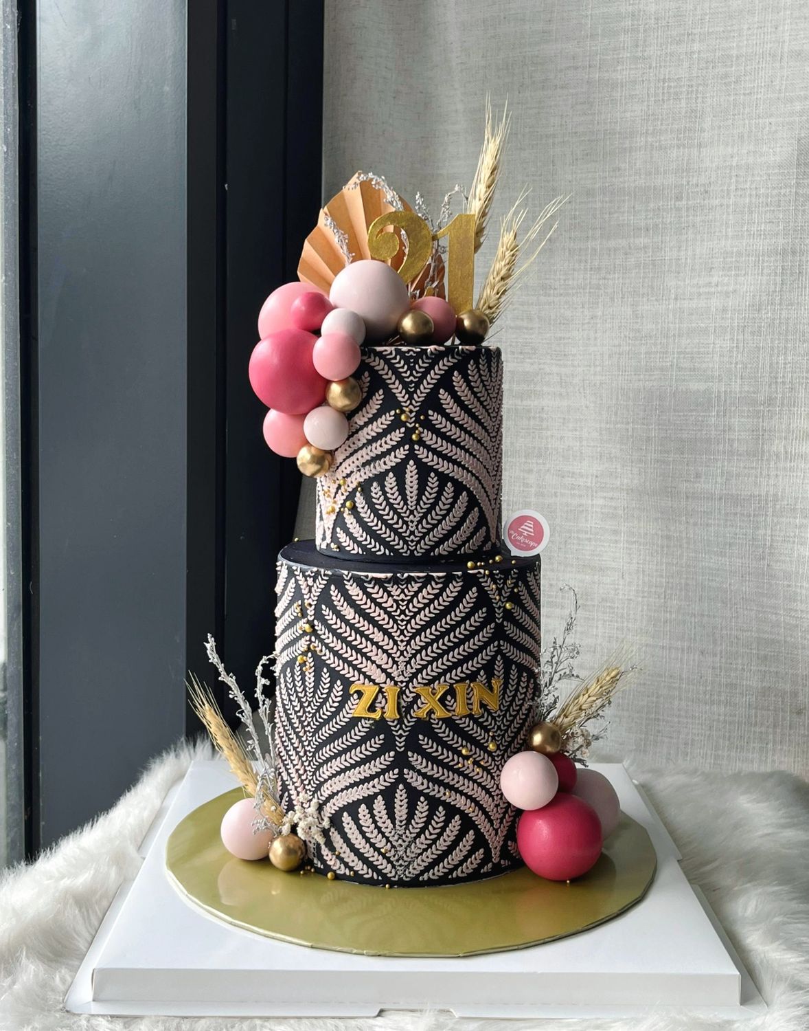 Black and Pink Print Cake in 2 Or 3 Tiers Cake