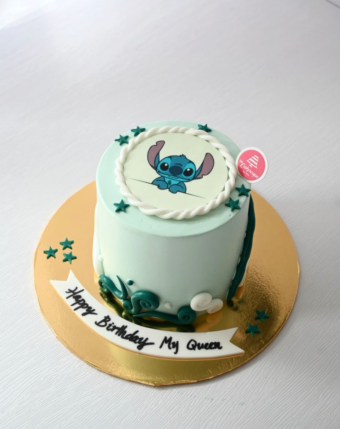 Disney - Lilo &amp; Stitch Cake 8