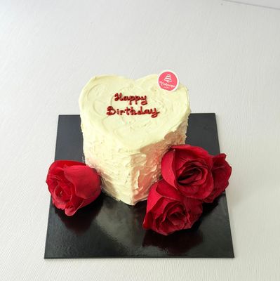 Heart Shape Love and Roses Cake Heart Shape Love and Roses Cake