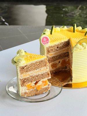 Earl Grey Lemon Mango Cake